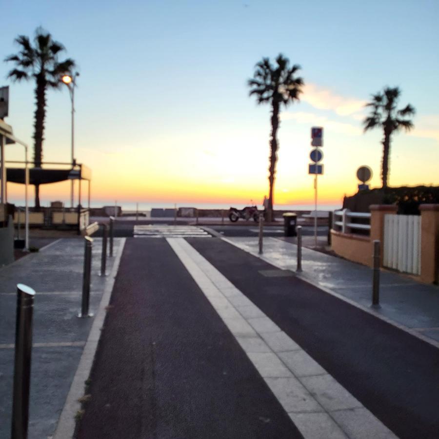Canet Centre Ville Et Plage - Equipe Avec Climatisation Exterior photo