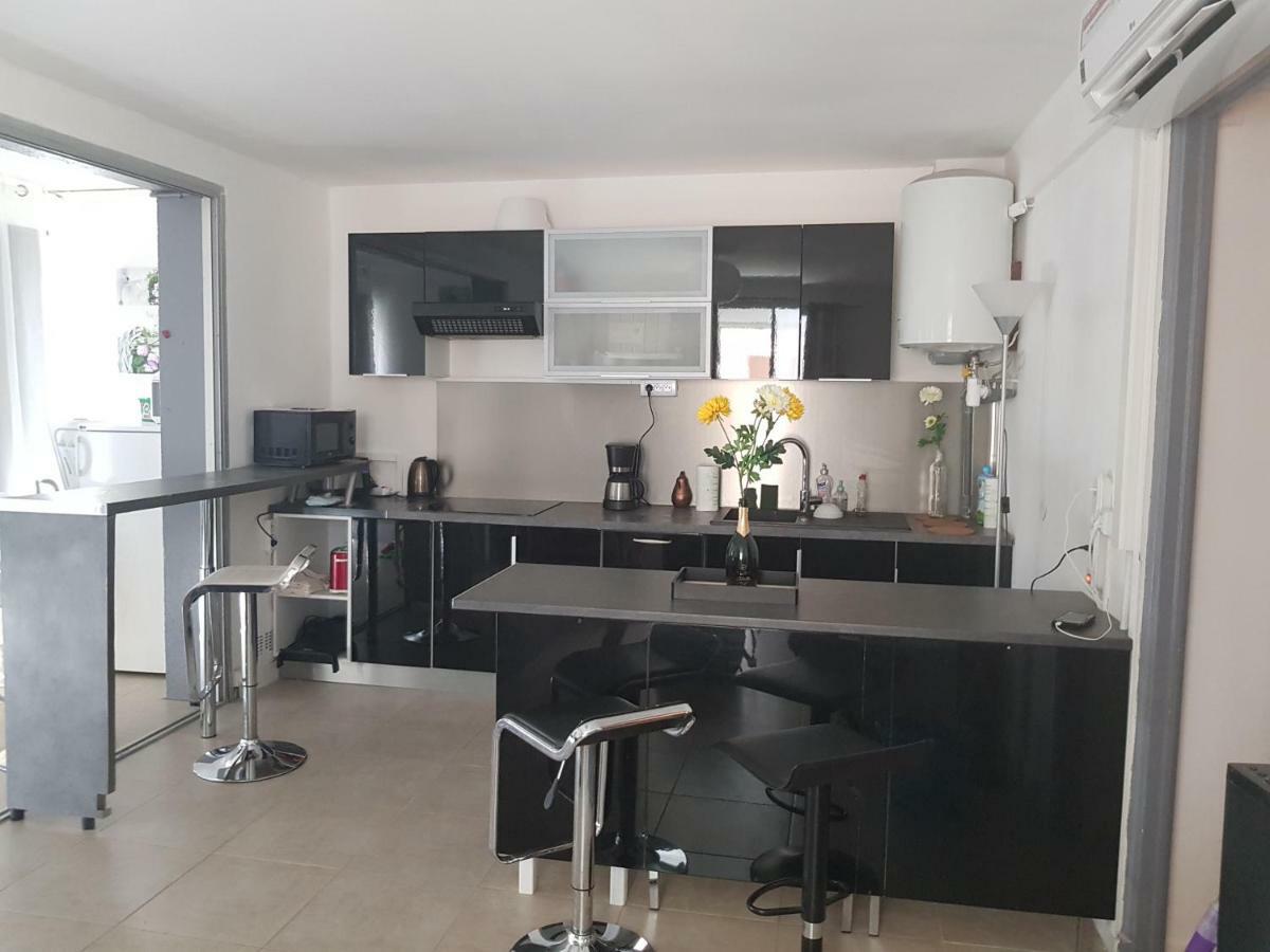 Canet Centre Ville Et Plage - Equipe Avec Climatisation Exterior photo